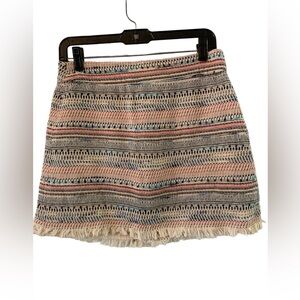 Ann Taylor LOFT Mini Skirt‎ Women Size 8p Woven Aztec Raw Hem Boho Neutral